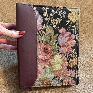 PIONEER Floral Art Photography Album - Holds 208 photos, 4” x 6”